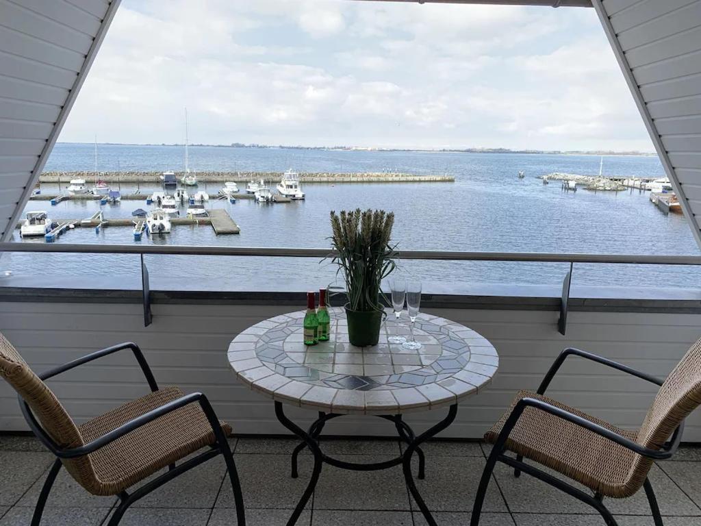 Ferienwohnung Hafenblick Вик Экстерьер фото